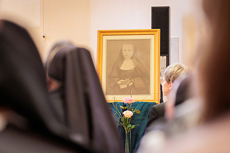 Grafik der Waldbreitbacher Franziskanerinnen BMVA St. Marienhaus