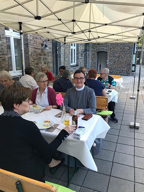 Grafik der Waldbreitbacher Franziskanerinnen BMVA St. Marienhaus