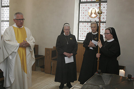 Grafik der Waldbreitbacher Franziskanerinnen BMVA St. Marienhaus